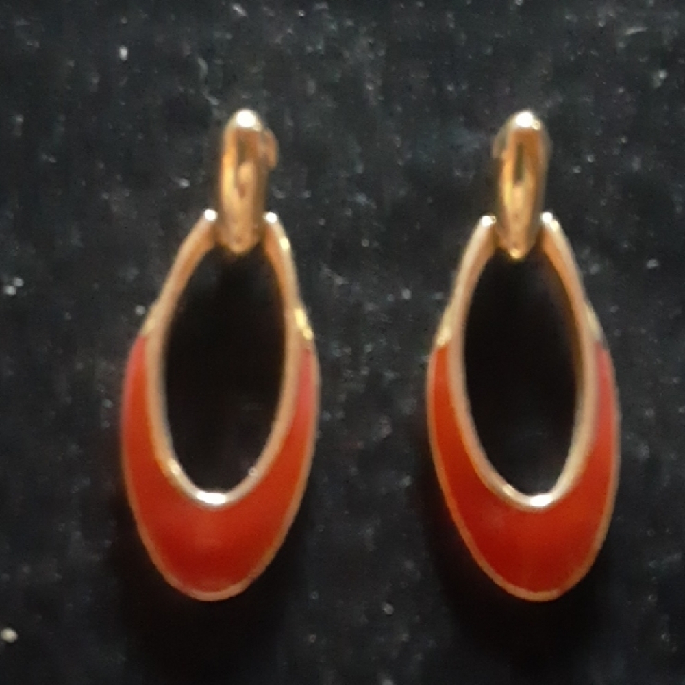 Elegant Gold Tone and Red Hoop Earrings
